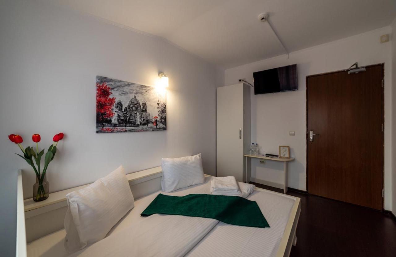 Escala Rooms Ghimbav Екстер'єр фото